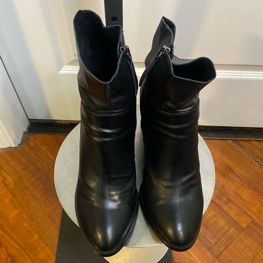 Women's Black Leather Ankle Booties with Side Zip
